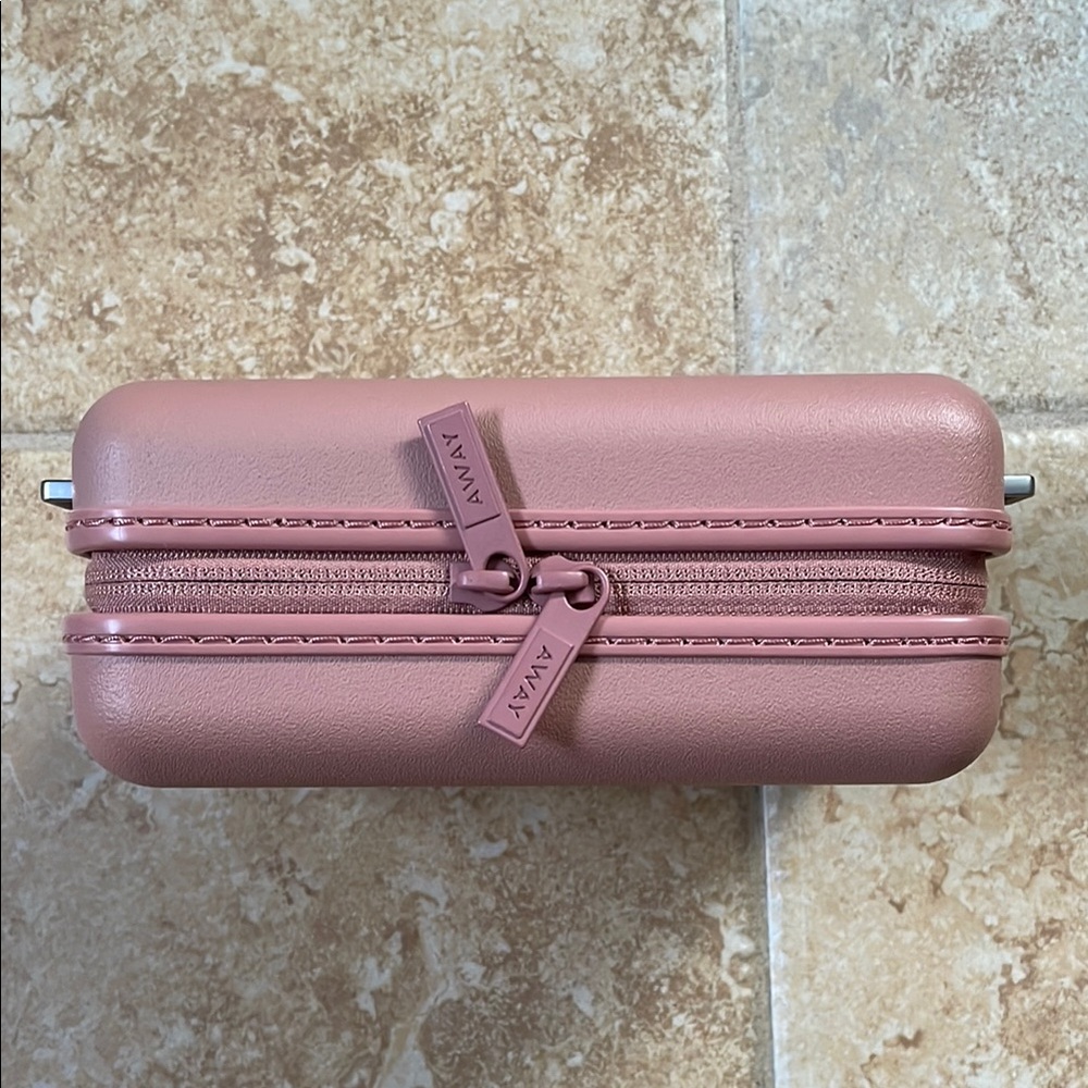BNIB Away mini crossbody - Picture 2 of 9